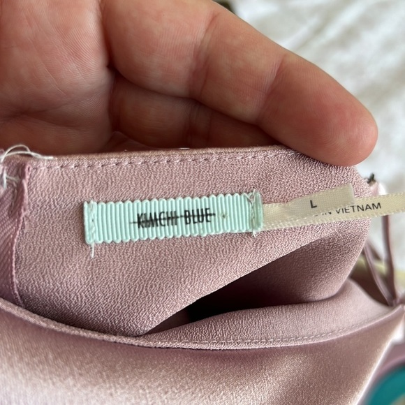 Shiny dress‎ - Picture 5 of 5